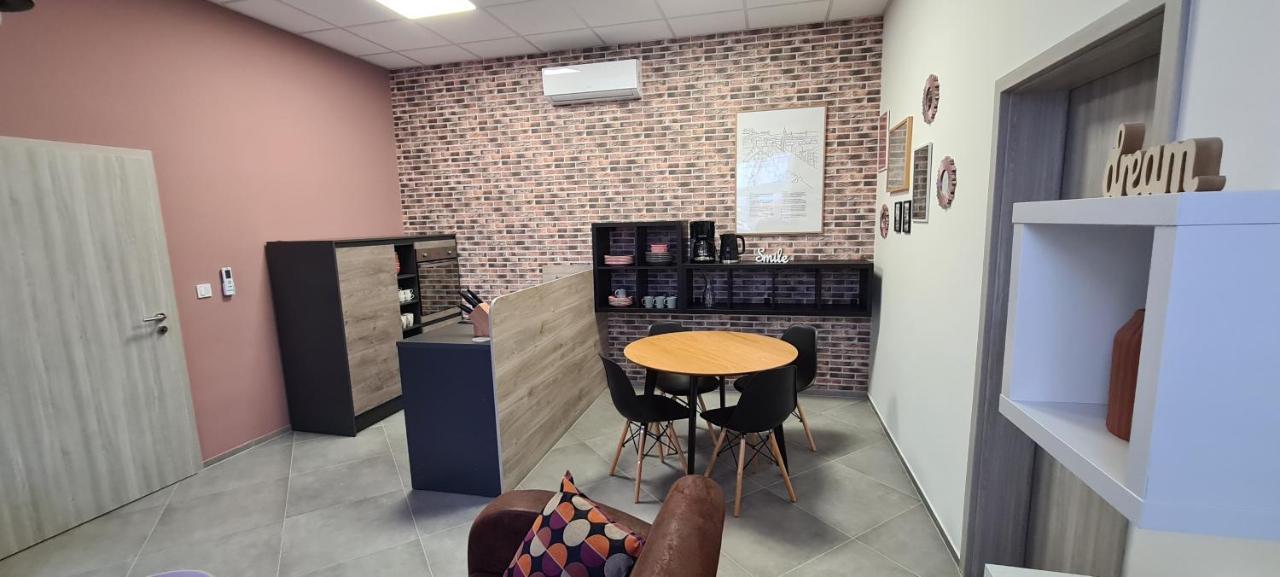 Apartments Nestl Птуй Екстер'єр фото