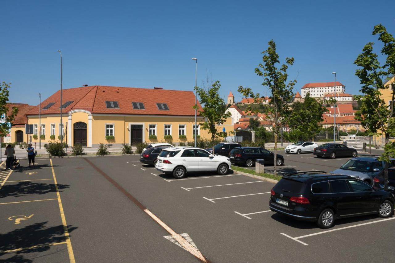 Apartments Nestl Птуй Екстер'єр фото